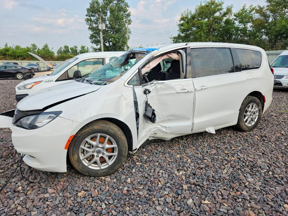 62391606 :رقم المزاد ، 2C4RC1CG6RR186319 vin ، 2024 Chrysler Voyager مزاد بيع