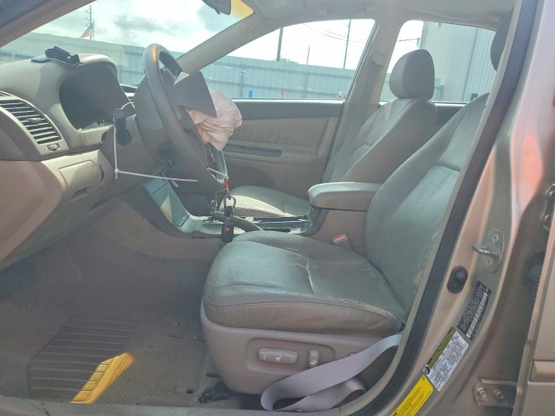 2005 Toyota Camry მანქანა იყიდება აუქციონზე, vin: 4T1BE30KX5U571651, აუქციონის ნომერი: 63644606