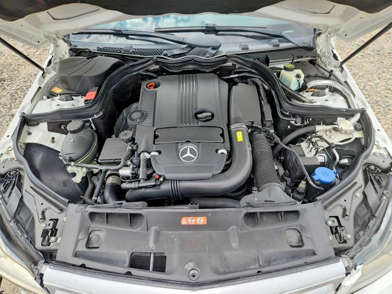 2014 Mercedes-benz C მანქანა იყიდება აუქციონზე, vin: WDDGF4HB9EA960922, აუქციონის ნომერი: 66769076