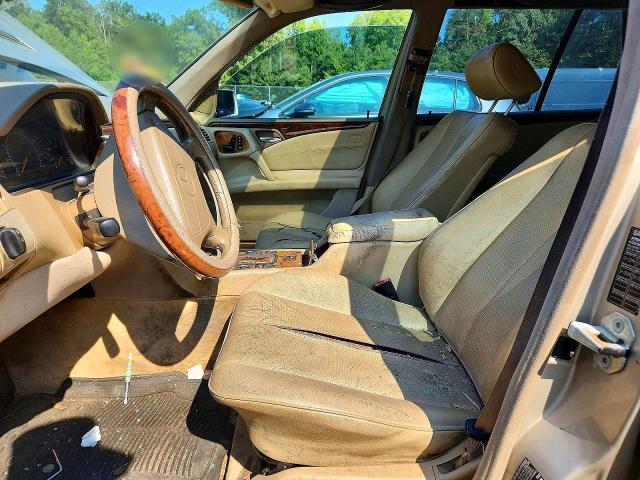 1999 Mercedes-benz E მანქანა იყიდება აუქციონზე, vin: WDBJH82F9XX020924, აუქციონის ნომერი: 65000506