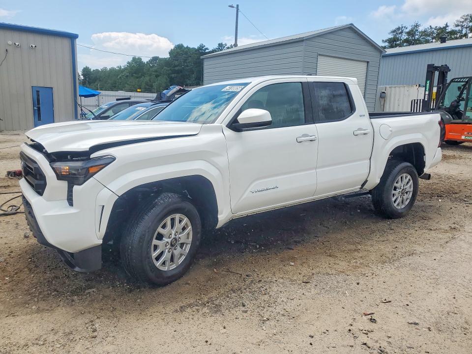 2026 Toyota Tacoma მანქანა იყიდება აუქციონზე, vin: 3TMLB5JN4TM222606, აუქციონის ნომერი: 64108056