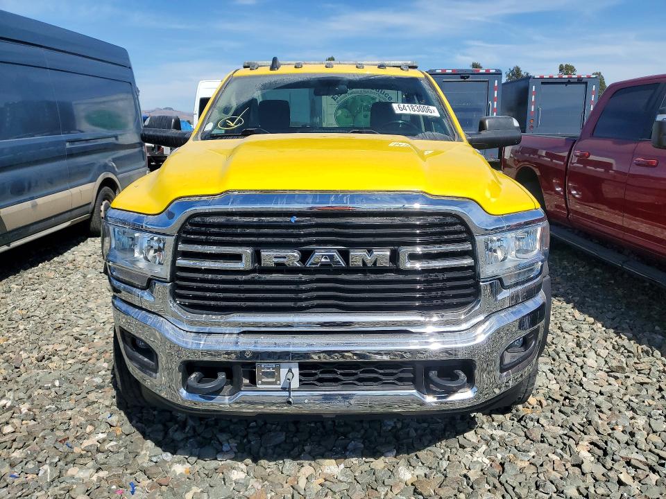 64183006 :رقم المزاد ، 3C7WRMDL5KG648219 vin ، 2019 Ram 5500 مزاد بيع