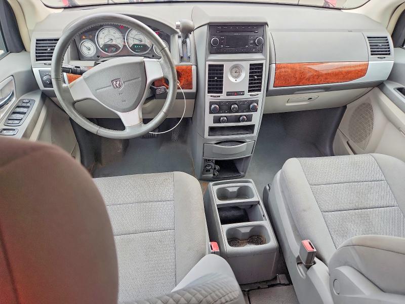 2009 Chrysler Town & Country მანქანა იყიდება აუქციონზე, vin: 2A8HR541X9R597372, აუქციონის ნომერი: 65755846