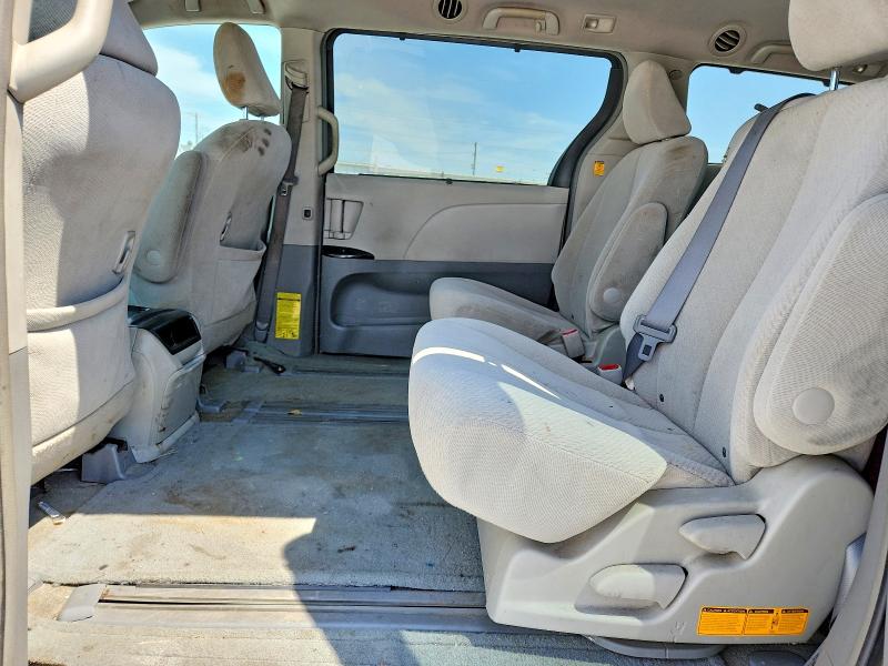 2011 Toyota Sienna მანქანა იყიდება აუქციონზე, vin: 5TDKK3DC8BS165805, აუქციონის ნომერი: 63889196