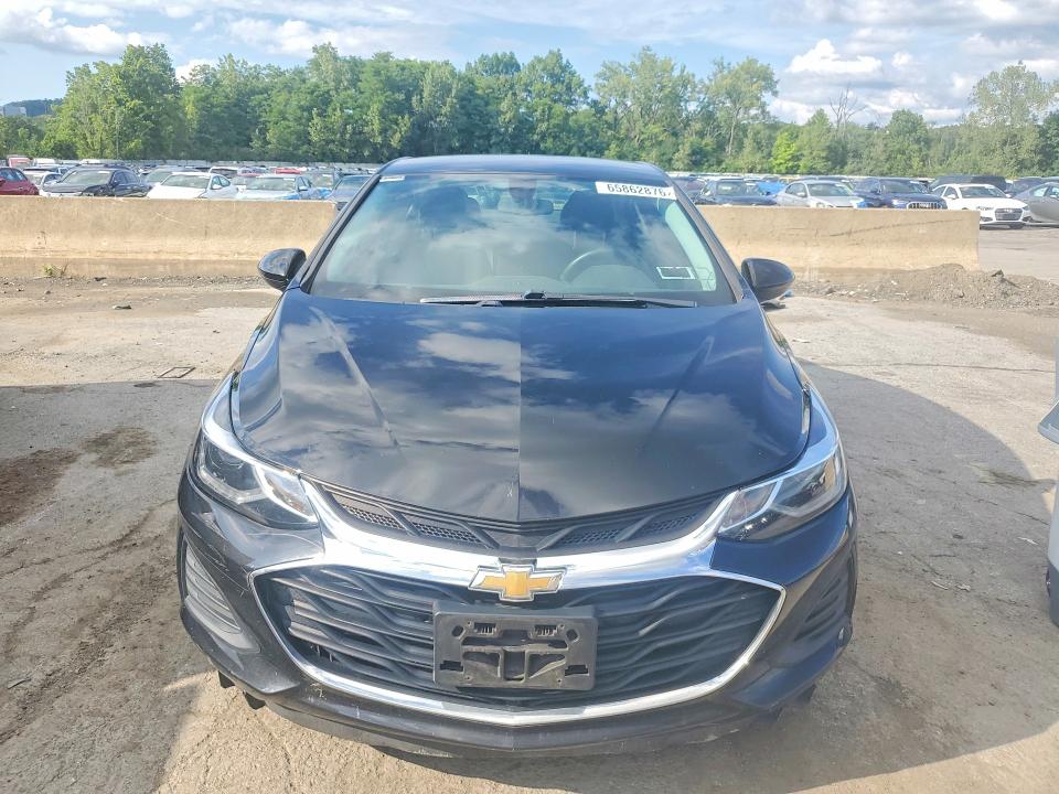 65862876 :رقم المزاد ، 1G1BE5SM8K7111163 vin ، 2019 Chevrolet Cruze مزاد بيع