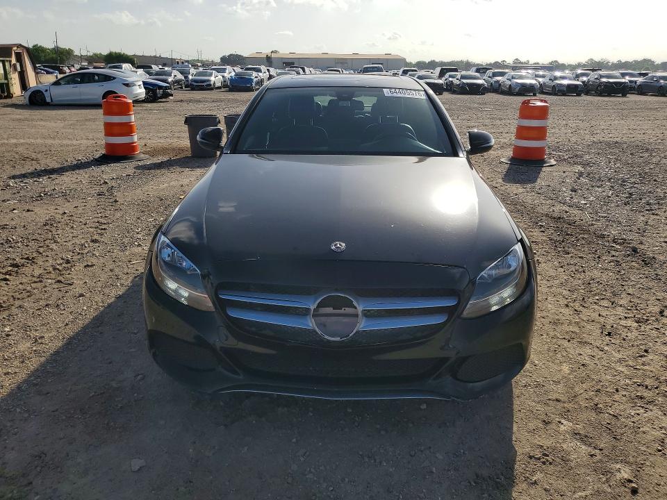 Продажа на аукционе авто 2018 Mercedes-benz C, vin: 55SWF4JB9JU252637, номер лота: 64405576