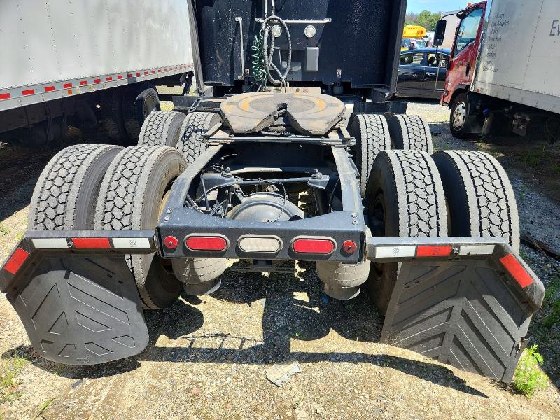 Продажа на аукционе авто 2023 Peterbilt 579, vin: 1XPBD49X9PD855818, номер лота: 63441766