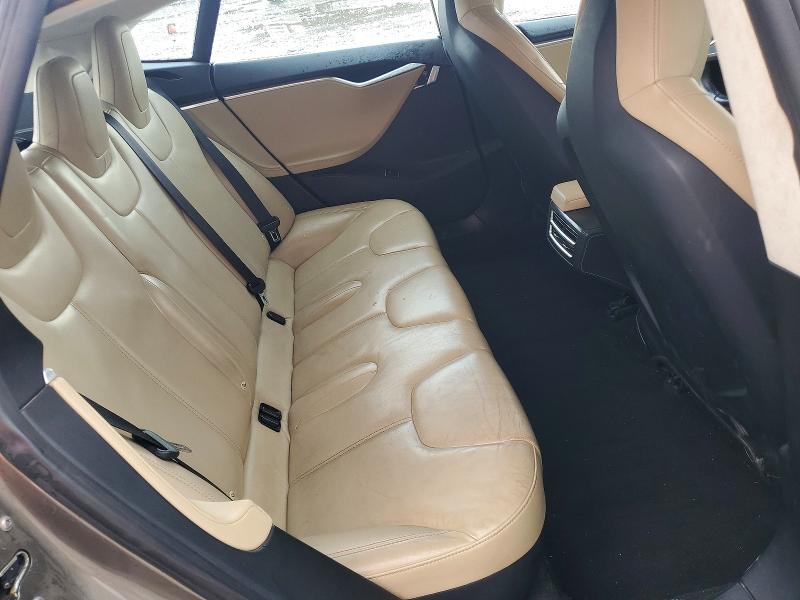 2015 Tesla Model S მანქანა იყიდება აუქციონზე, vin: 5YJSA1E23FF103073, აუქციონის ნომერი: 65476066