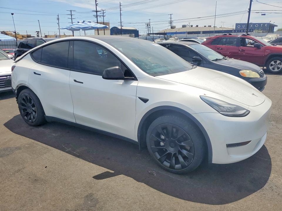 Продажа на аукционе авто 2020 Tesla Model Y, vin: 5YJYGDEE3LF008657, номер лота: 65333346
