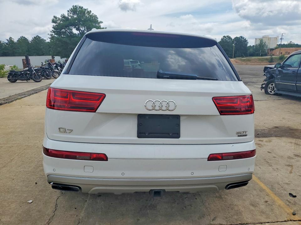 63829296 :رقم المزاد ، WA1LAAF70JD001917 vin ، 2018 Audi Q7 مزاد بيع