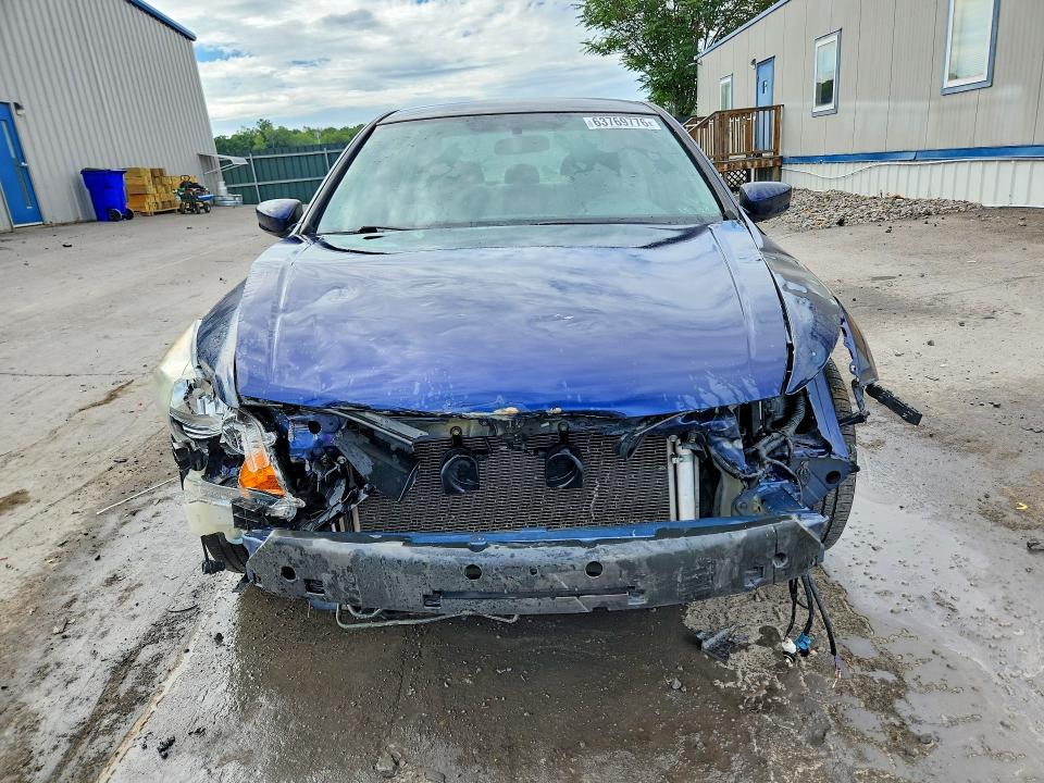 63769776 :رقم المزاد ، 1HGCP2F44BA043687 vin ، 2011 Honda Accord مزاد بيع