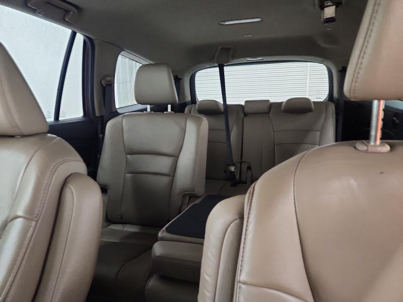65881326 :رقم المزاد ، 5FNYF5H55JB003980 vin ، 2018 Honda Pilot مزاد بيع
