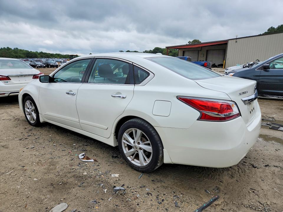 2015 Nissan Altima მანქანა იყიდება აუქციონზე, vin: 1N4AL3AP7FC197299, აუქციონის ნომერი: 63574766