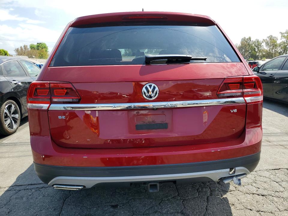 2018 Volkswagen Atlas მანქანა იყიდება აუქციონზე, vin: 1V2CR2CA6JC509821, აუქციონის ნომერი: 64638026
