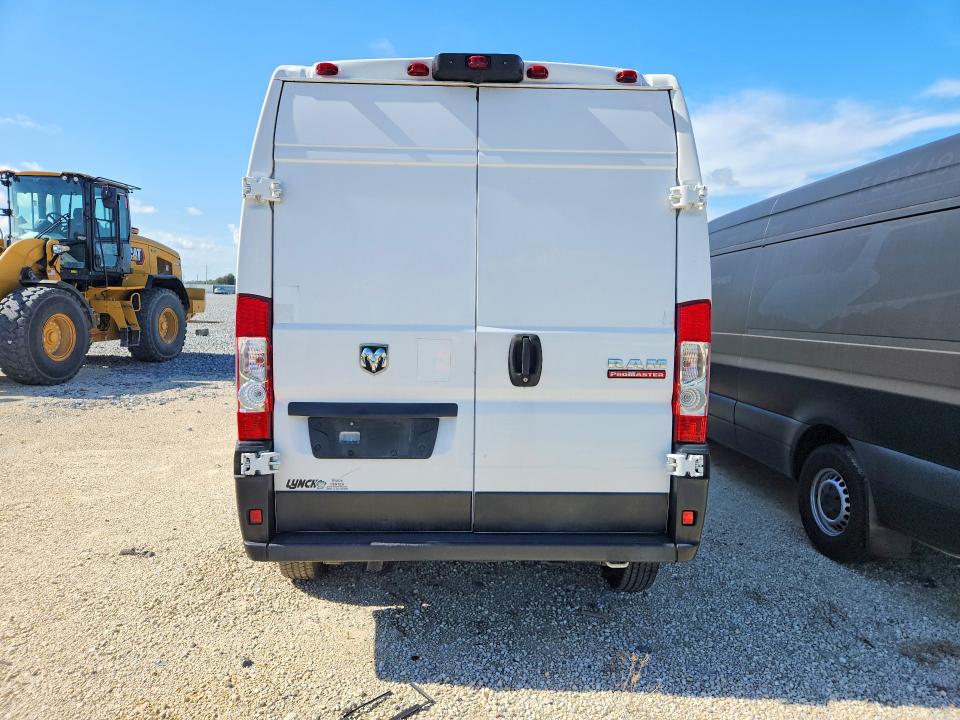 61373476 :رقم المزاد ، 3C6LRVDG0ME510750 vin ، 2021 Ram Promaster 2500 مزاد بيع