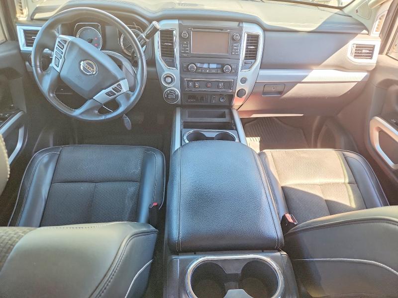 2017 Nissan Titan მანქანა იყიდება აუქციონზე, vin: 1N6AA1E59HN533262, აუქციონის ნომერი: 64590436