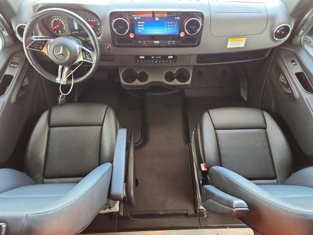 64393326 :رقم المزاد ، W1Z4KFHY8SP771624 vin ، 2025 Mercedes-benz Sprinter مزاد بيع