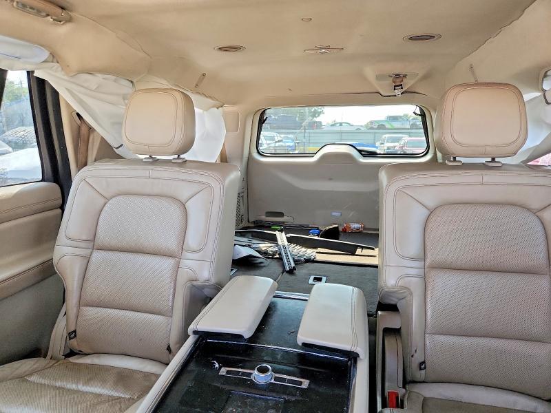 64453276 :رقم المزاد ، 5LMJJ3LT2LEL17612 vin ، 2020 Lincoln Navigator مزاد بيع