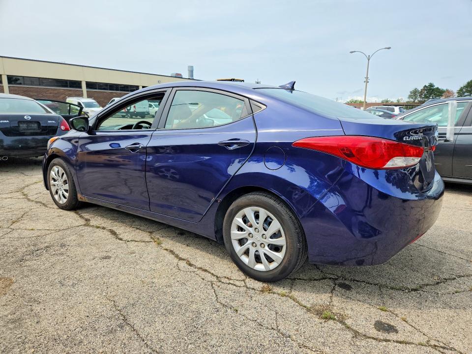 64897156 :رقم المزاد ، 5NPDH4AE0DH195098 vin ، 2013 Hyundai Elantra مزاد بيع