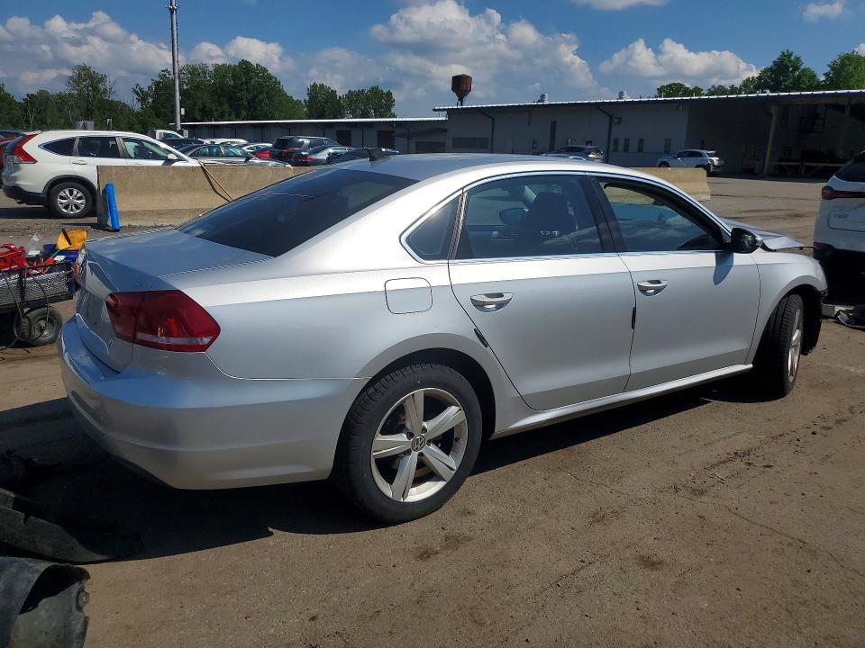 64067266 :رقم المزاد ، 1VWBP7A38CC090018 vin ، 2012 Volkswagen Passat مزاد بيع