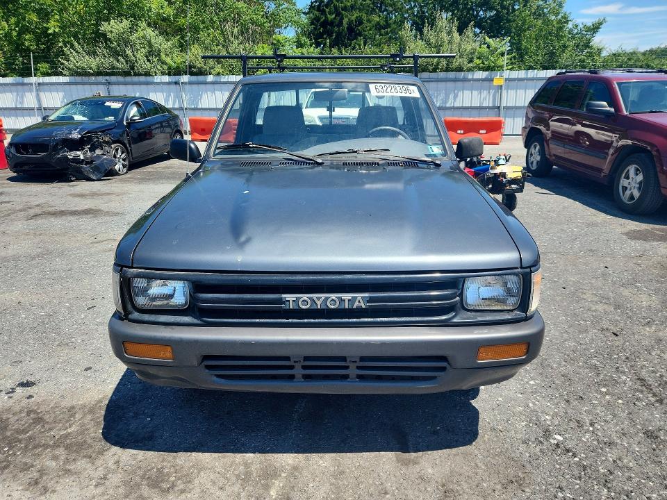 1991 Toyota Pickup მანქანა იყიდება აუქციონზე, vin: JT4RN81AXM5116345, აუქციონის ნომერი: 63228396