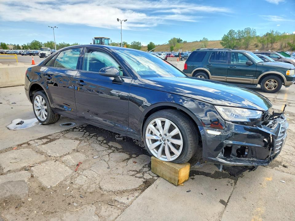 2017 Audi A4 მანქანა იყიდება აუქციონზე, vin: WAUANAF42HN032790, აუქციონის ნომერი: 67031816