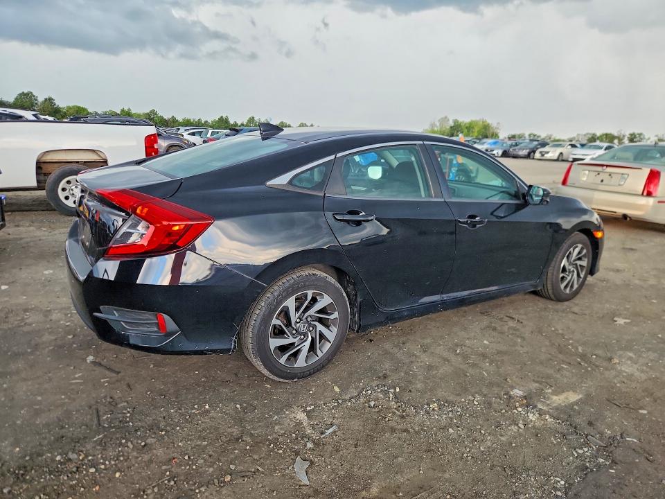 Продажа на аукционе авто 2017 Honda Civic, vin: 19XFC2F73HE053490, номер лота: 63584396