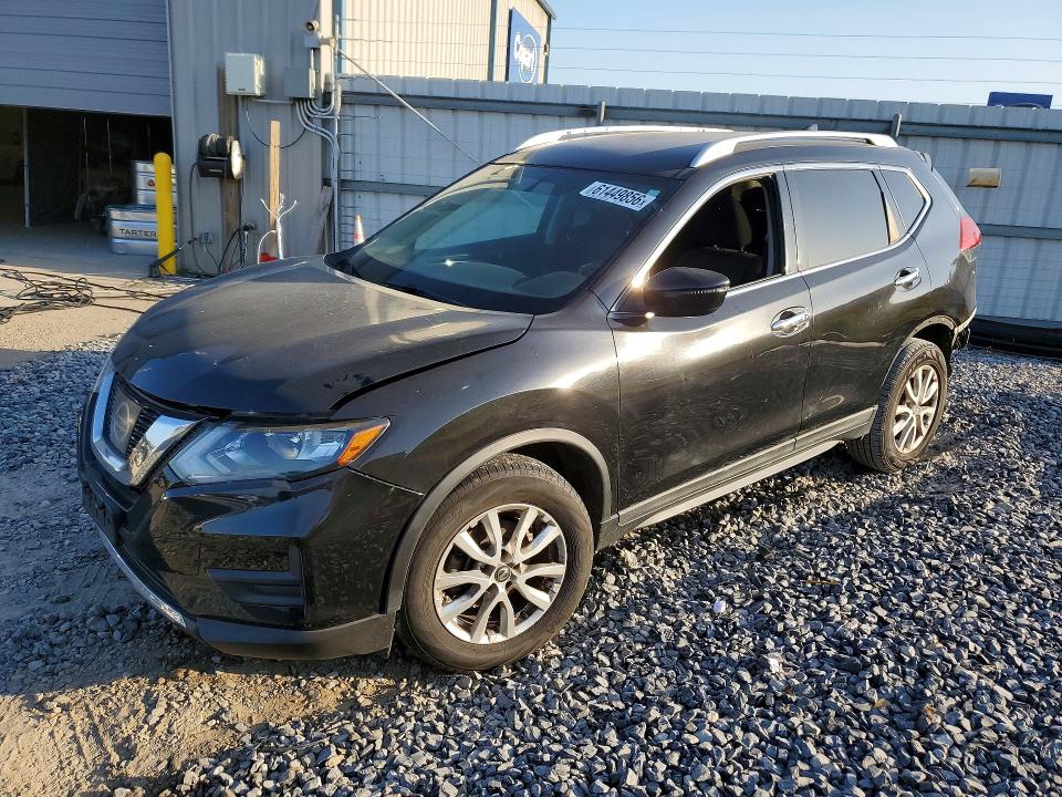 61449856 :رقم المزاد ، KNMAT2MT7HP586873 vin ، 2017 Nissan Rogue مزاد بيع