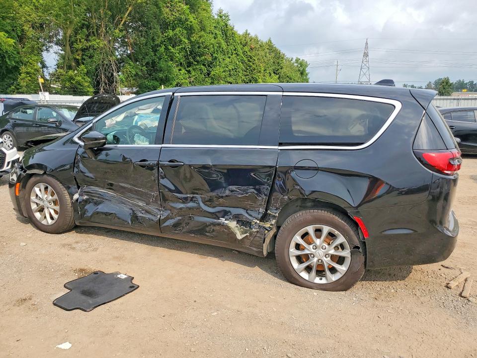 2026 Chrysler Pacifica მანქანა იყიდება აუქციონზე, vin: 2C4RC1GG6TR217635, აუქციონის ნომერი: 65019116