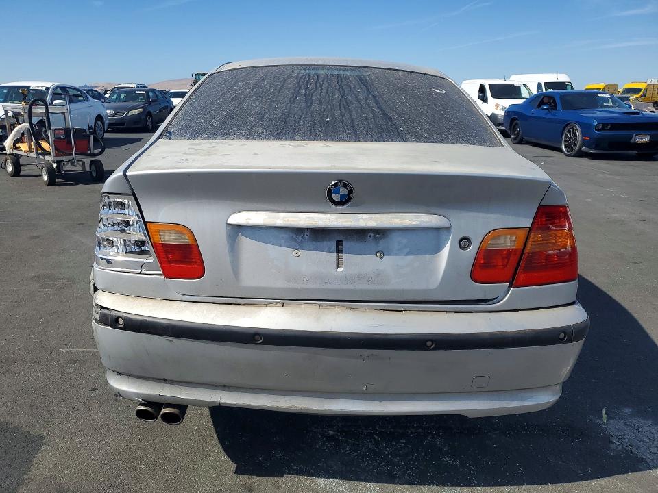65405836 :رقم المزاد ، WBAAZ334X3PH30021 vin ، 2003 Bmw 325 مزاد بيع