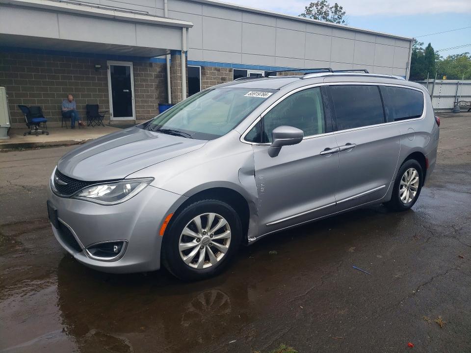 65919766 :رقم المزاد ، 2C4RC1BG5JR290693 vin ، 2018 Chrysler Pacifica مزاد بيع