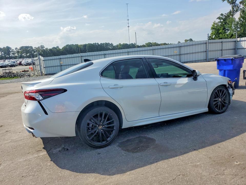 2022 Toyota Camry მანქანა იყიდება აუქციონზე, vin: 4T1K61AK9NU015881, აუქციონის ნომერი: 66123416