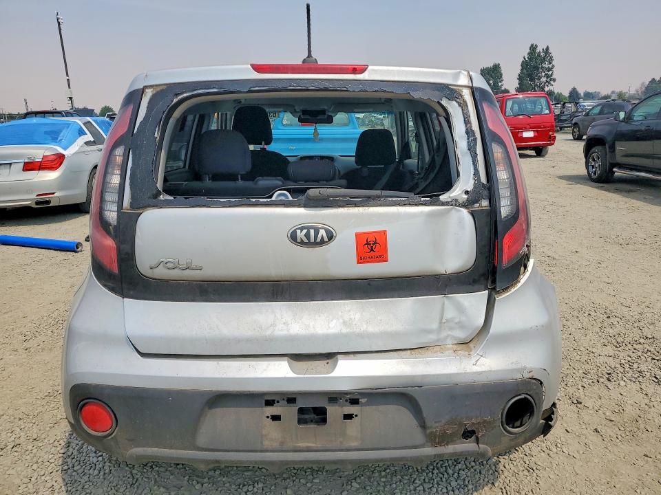 63689656 :رقم المزاد ، KNDJN2A23H7502280 vin ، 2017 Kia Soul مزاد بيع
