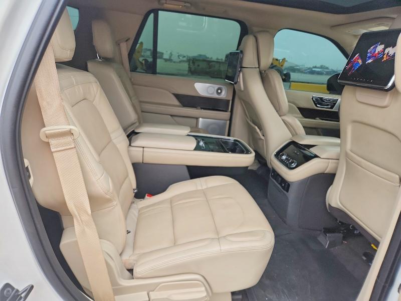 63991836 :رقم المزاد ، 5LMJJ2LT3LEL02286 vin ، 2020 Lincoln Navigator مزاد بيع