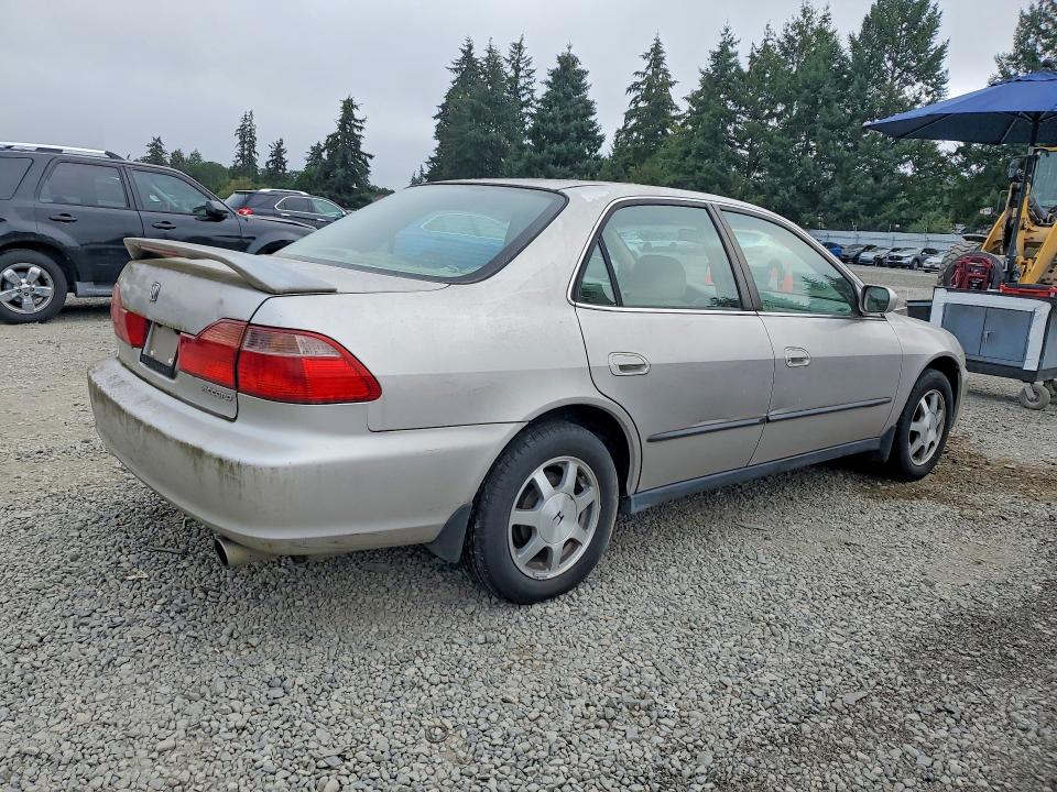 Продаж на аукціоні авто 1998 Honda Accord, vin: 1HGCG5540WA251560, номер лоту: 65142306