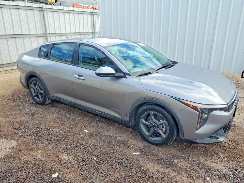 64502466 :رقم المزاد ، 3KPFT4DE7SE090014 vin ، 2025 Kia K4 مزاد بيع