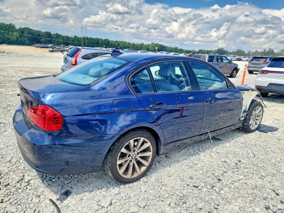 63510896 :رقم المزاد ، WBAPK5C58BA662397 vin ، 2011 Bmw 328 مزاد بيع