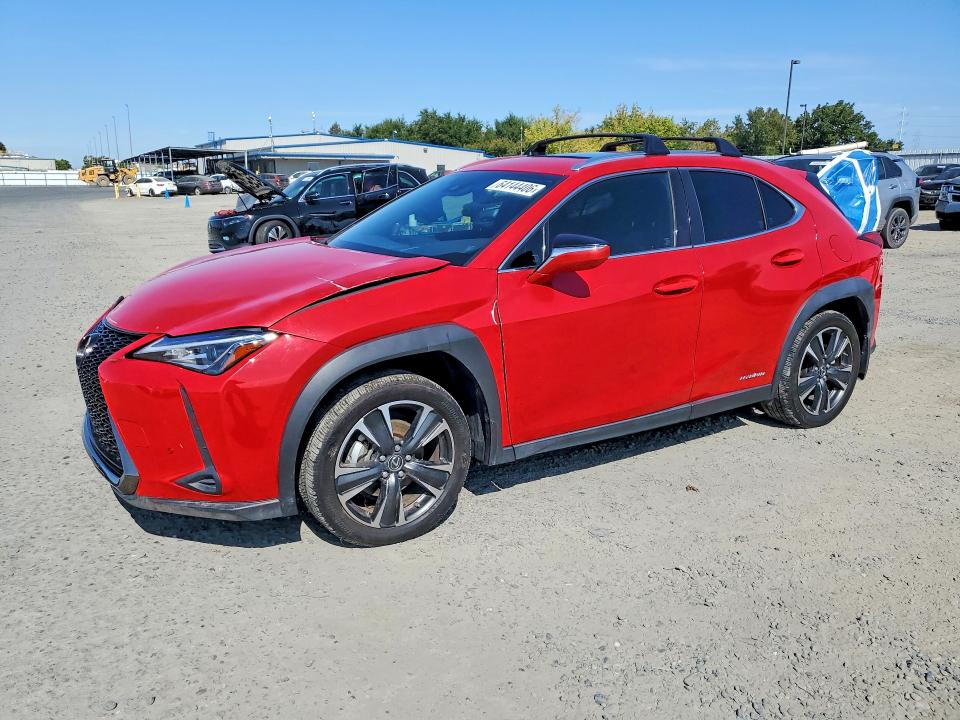 64144406 :رقم المزاد ، JTHP9JBH6L2022668 vin ، 2020 Lexus Ux مزاد بيع