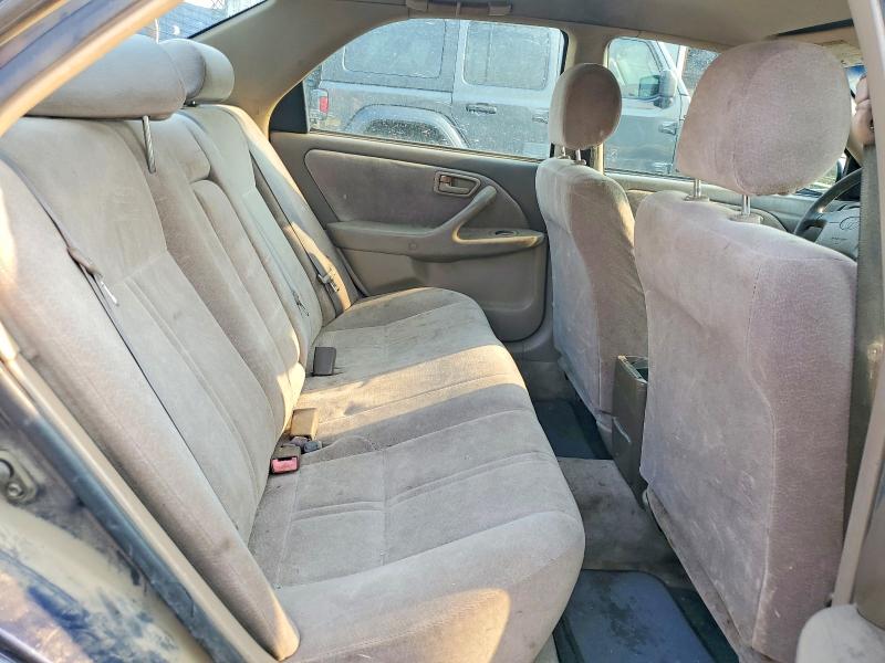 63333086 :رقم المزاد ، JT2BG22K6X0308758 vin ، 1999 Toyota Camry مزاد بيع