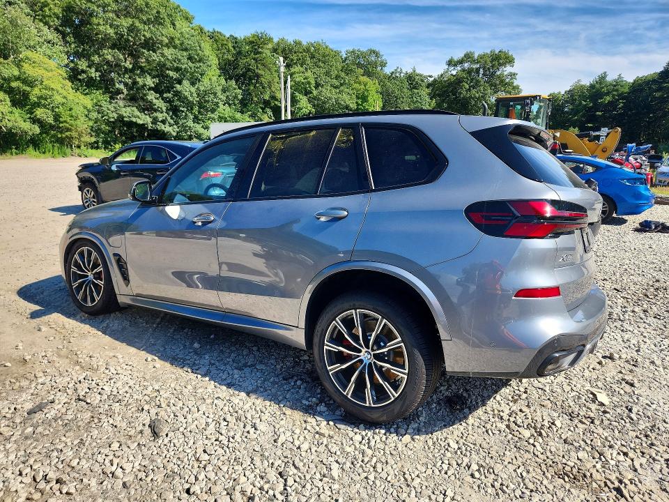 63364386 :رقم المزاد ، 5UX43EU07T9377360 vin ، 2026 Bmw X5 مزاد بيع