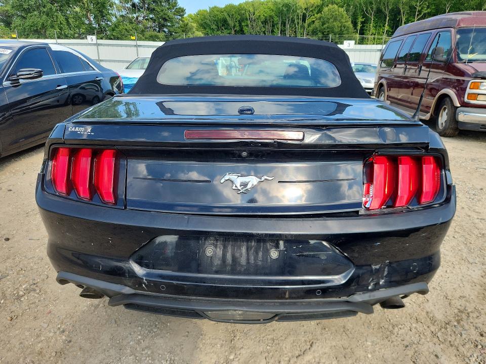 65693646 :رقم المزاد ، 1FATP8UH1M5107144 vin ، 2021 Ford Mustang مزاد بيع