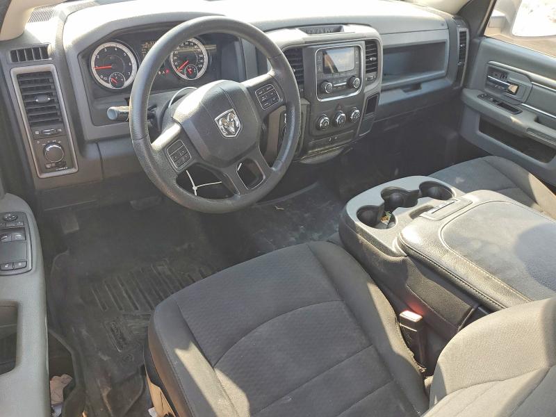 61737946 :رقم المزاد ، 3C6JR6DT4KG561504 vin ، 2019 Ram 1500 Classic مزاد بيع