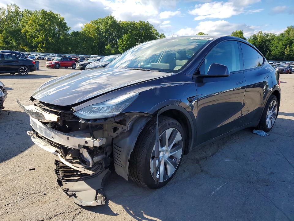 65236486 :رقم المزاد ، 5YJYGDEE2MF248039 vin ، 2021 Tesla Model Y مزاد بيع