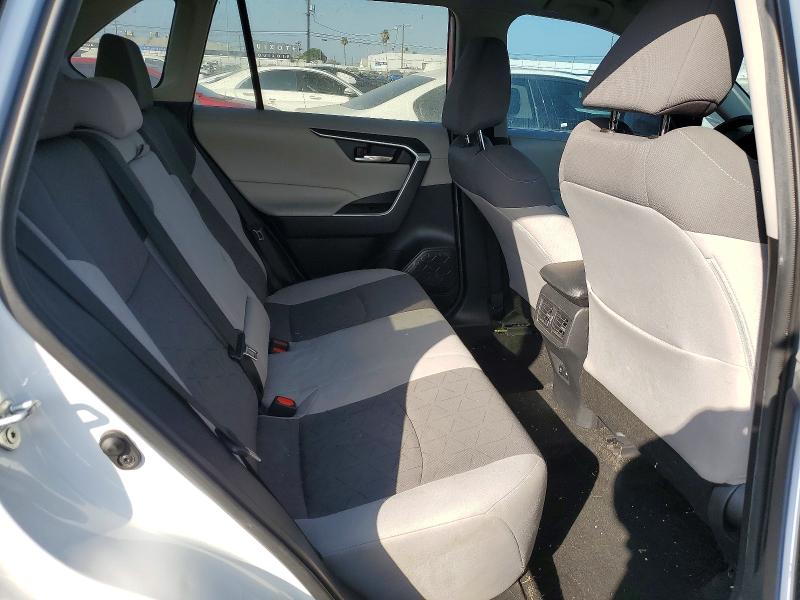 63713786 :رقم المزاد ، 2T3P1RFV0MW173277 vin ، 2021 Toyota Rav4 مزاد بيع