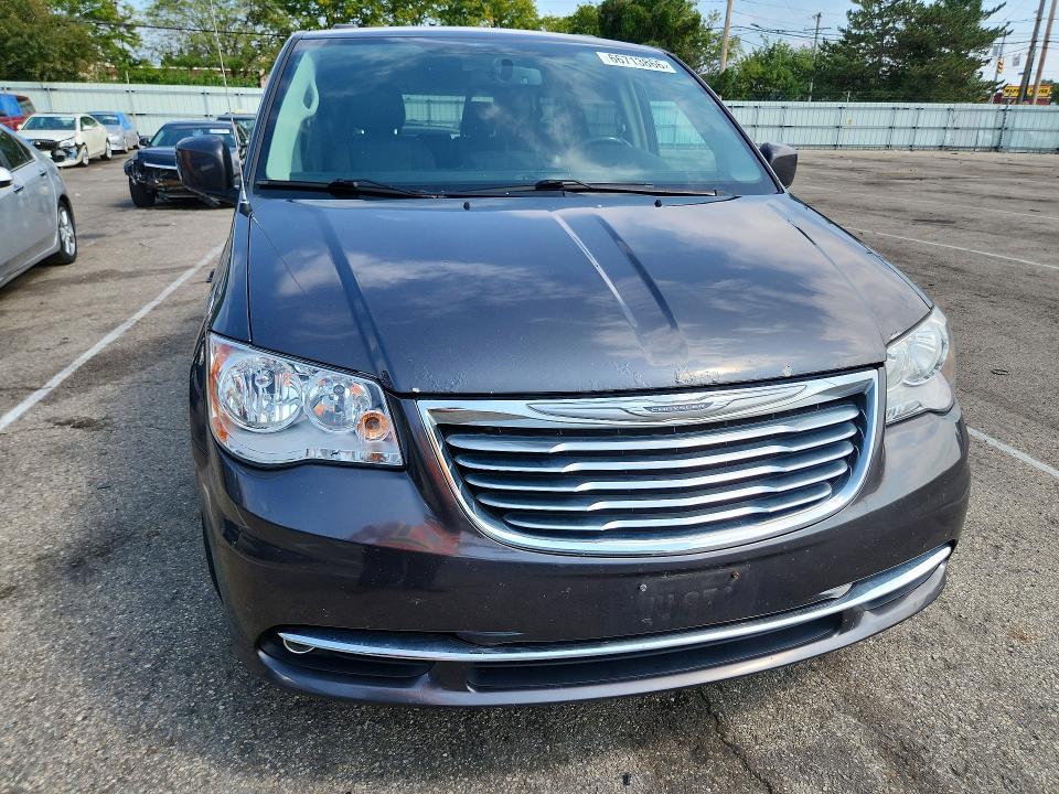 66713866 :رقم المزاد ، 2C4RC1BG4GR247052 vin ، 2016 Chrysler Town & Country مزاد بيع
