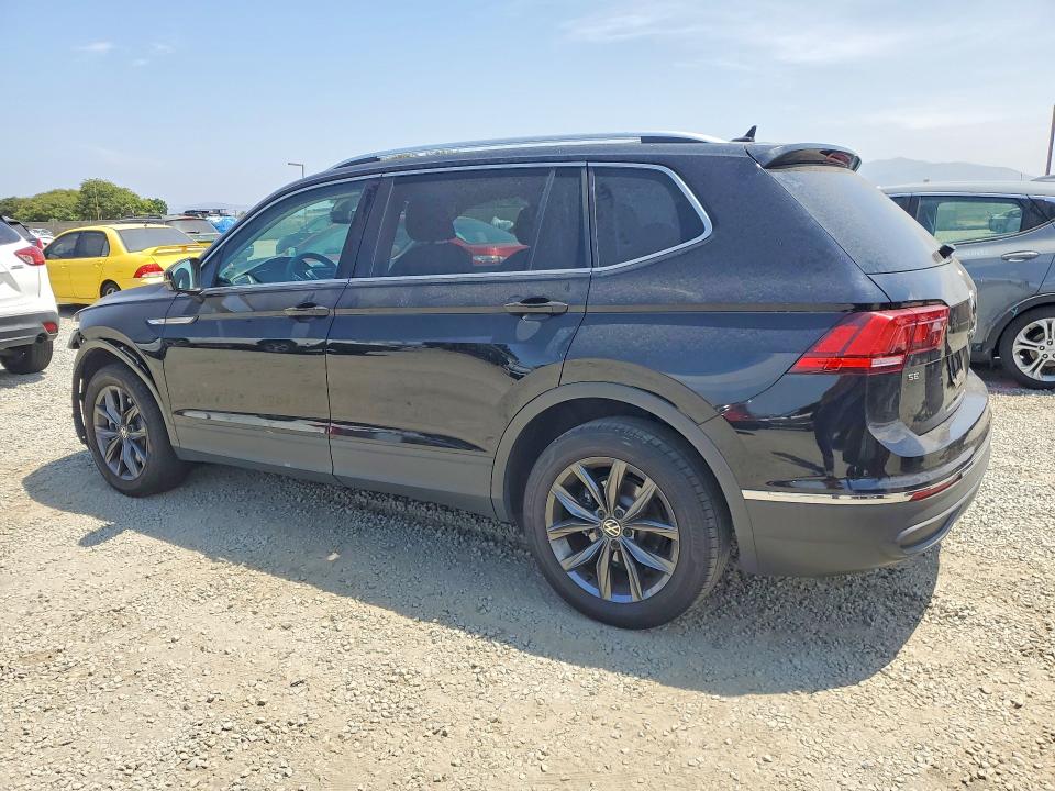 63716326 :رقم المزاد ، 3VV3B7AX3NM091959 vin ، 2022 Volkswagen Tiguan مزاد بيع