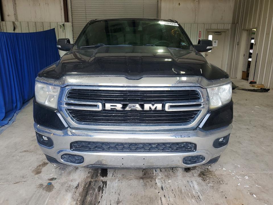 64924206 :رقم المزاد ، 1C6SRFMTXKN644026 vin ، 2019 Ram 1500 مزاد بيع
