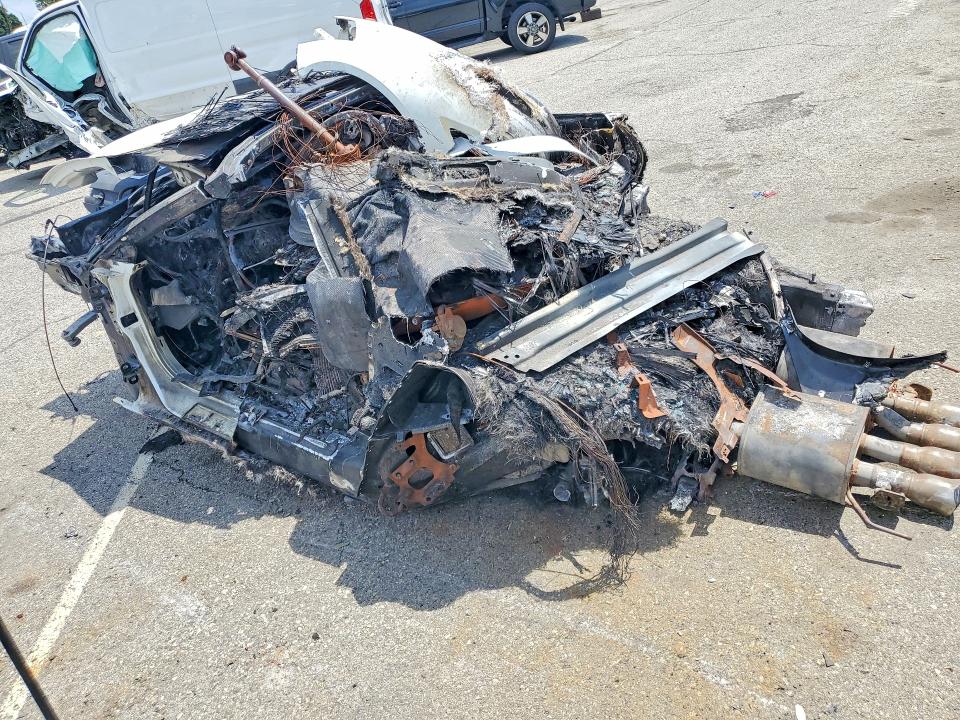 64833286 :رقم المزاد ، 1G1YF2D75E5129214 vin ، 2014 Chevrolet Corvette مزاد بيع