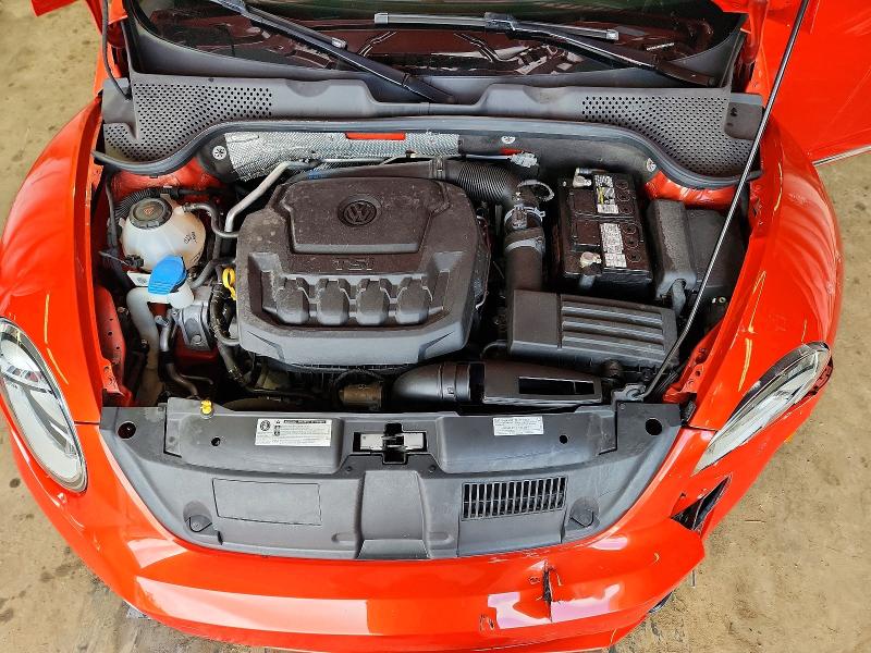 63733106 :رقم المزاد ، 3VW5DAAT5KM501830 vin ، 2019 Volkswagen Beetle مزاد بيع