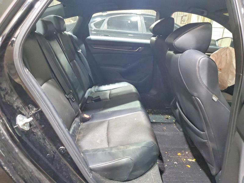 Продажа на аукционе авто 2018 Honda Accord, vin: 1HGCV1F39JA133410, номер лота: 63159126